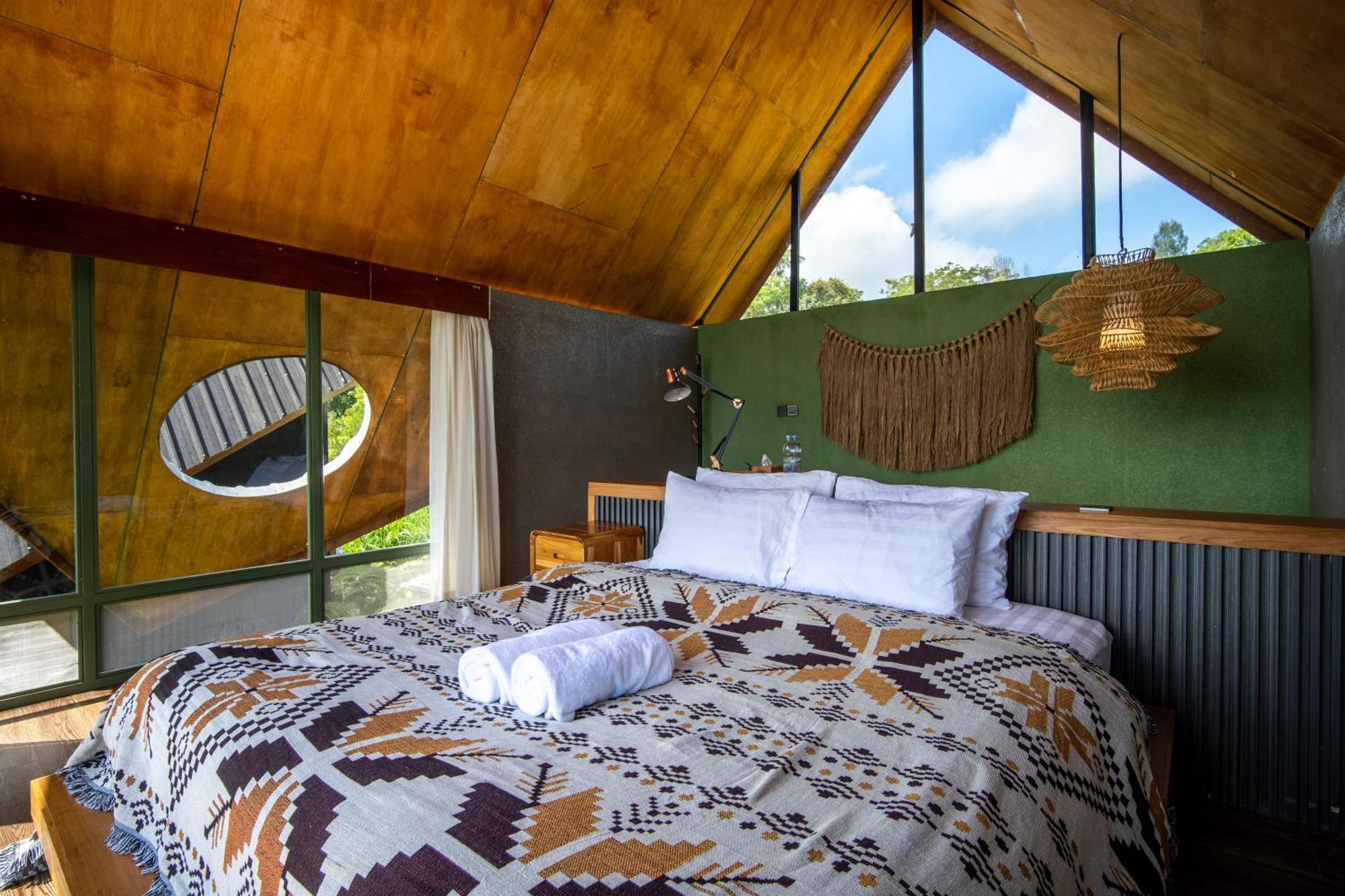 Black Wood Cabin Kintamani Exterior foto